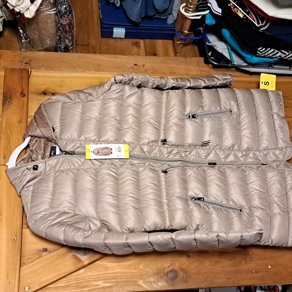 Kenneth Cole New York Jackets & Blazers - Kenneth Cole New York S winter puffer SALE SALE